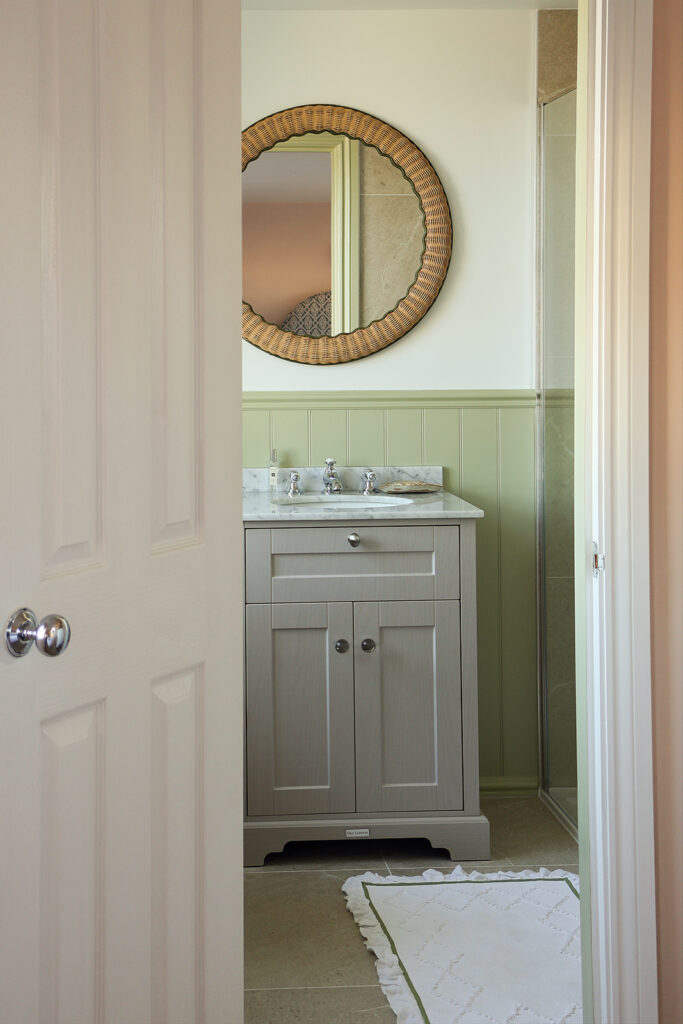 From drab to fab; Anzie's bathroom and en suite upgrade