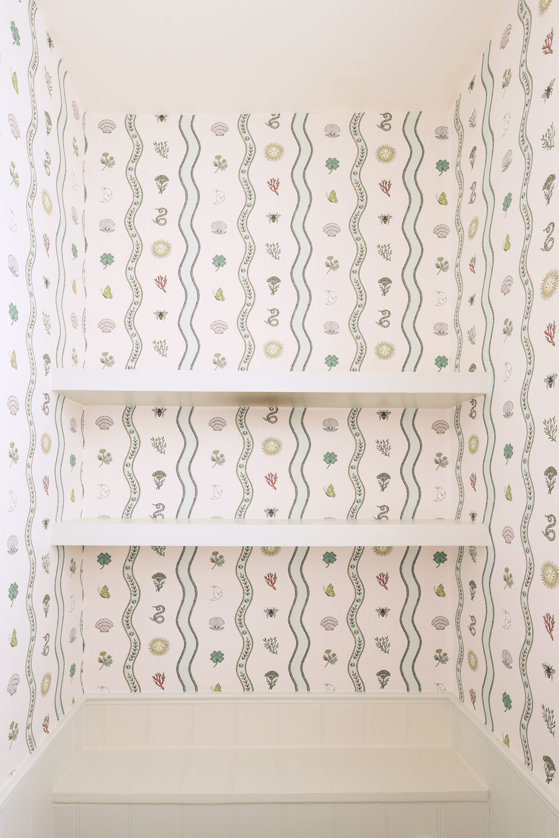 Bathroom in Maida Vale, W9 - completed by Pager, Weslley