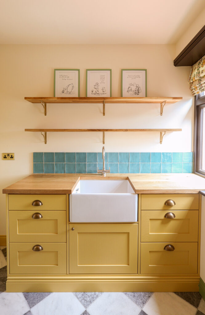 Laundry room in Kensal, NW10